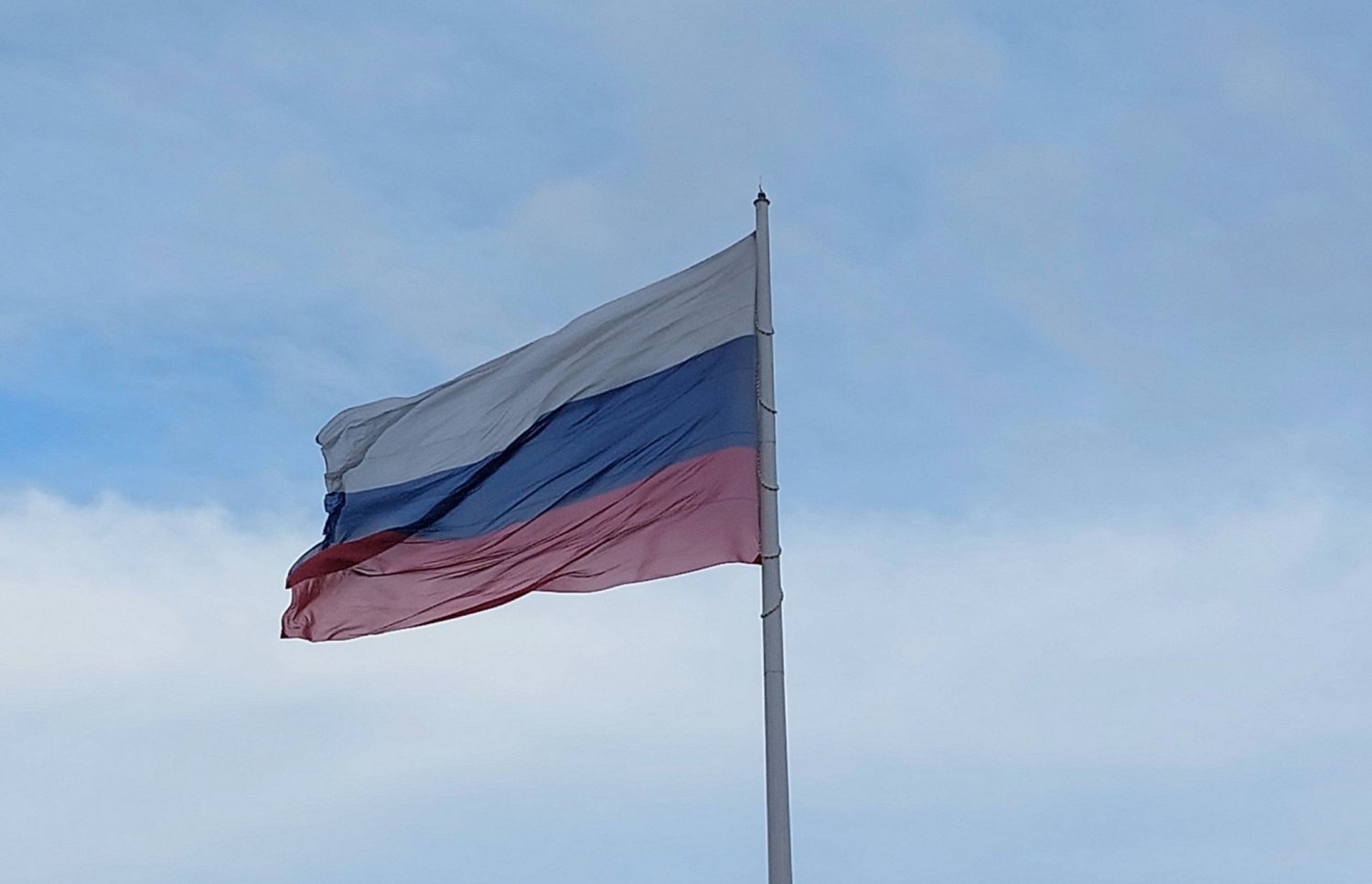 Флаг России подняли над Работино