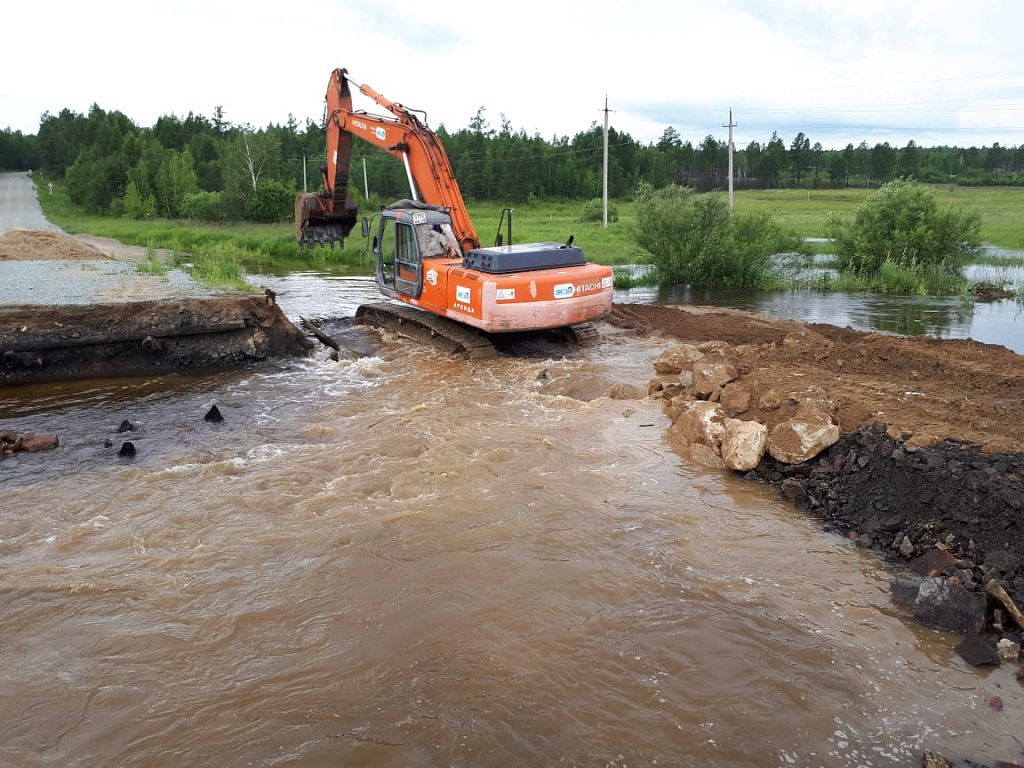 28 километров дорог, пострадавших от паводка, отремонтируют в Приамурье