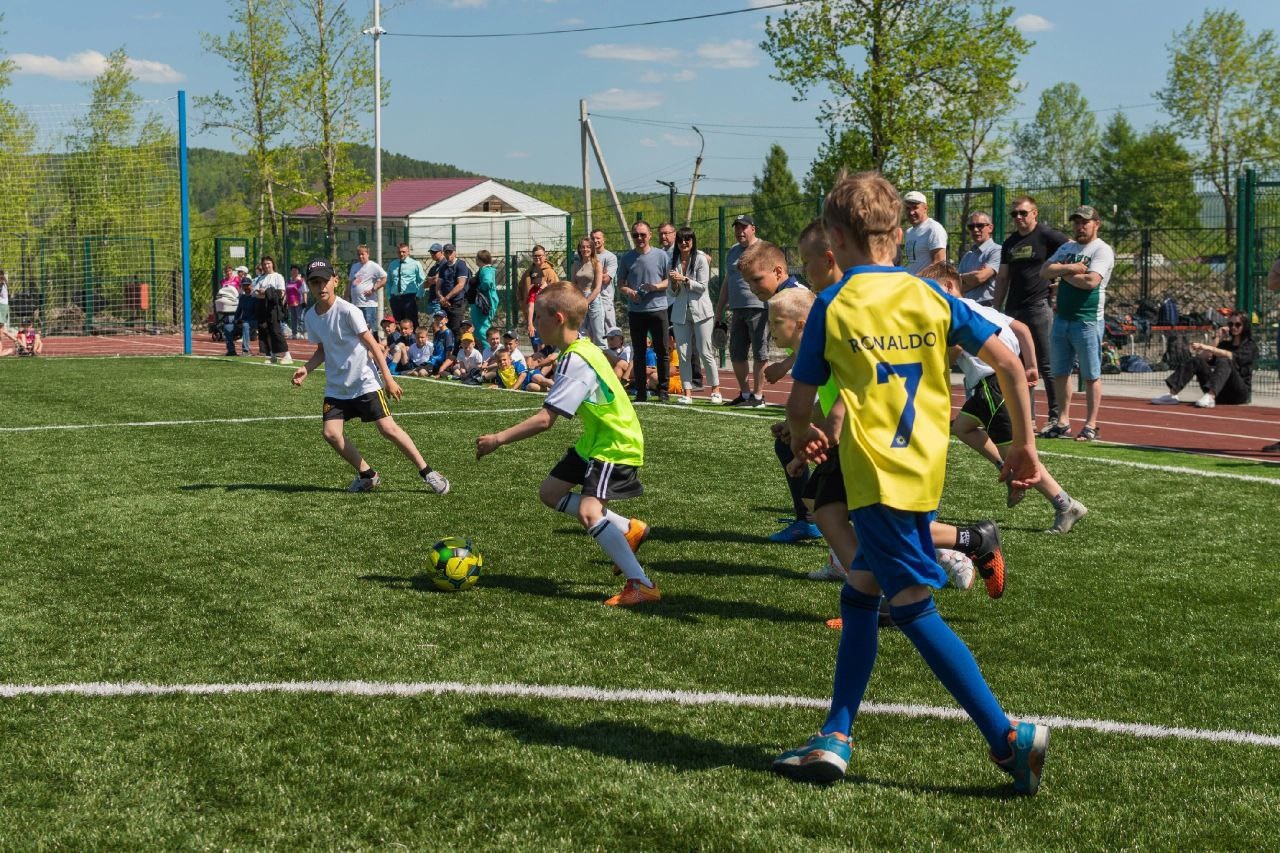 Турниром по мини-футболу отметили открытие спортивного парка в Сковородине