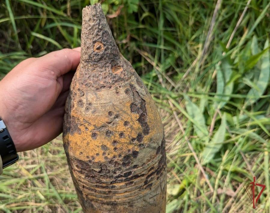 Минометный снаряд нашли на окраине поля амурчане