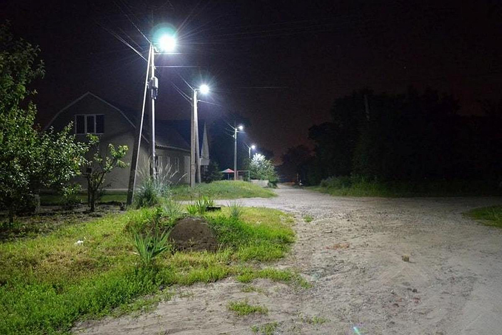 Новые фонари осветили сразу четыре улицы в поселке Амурской области