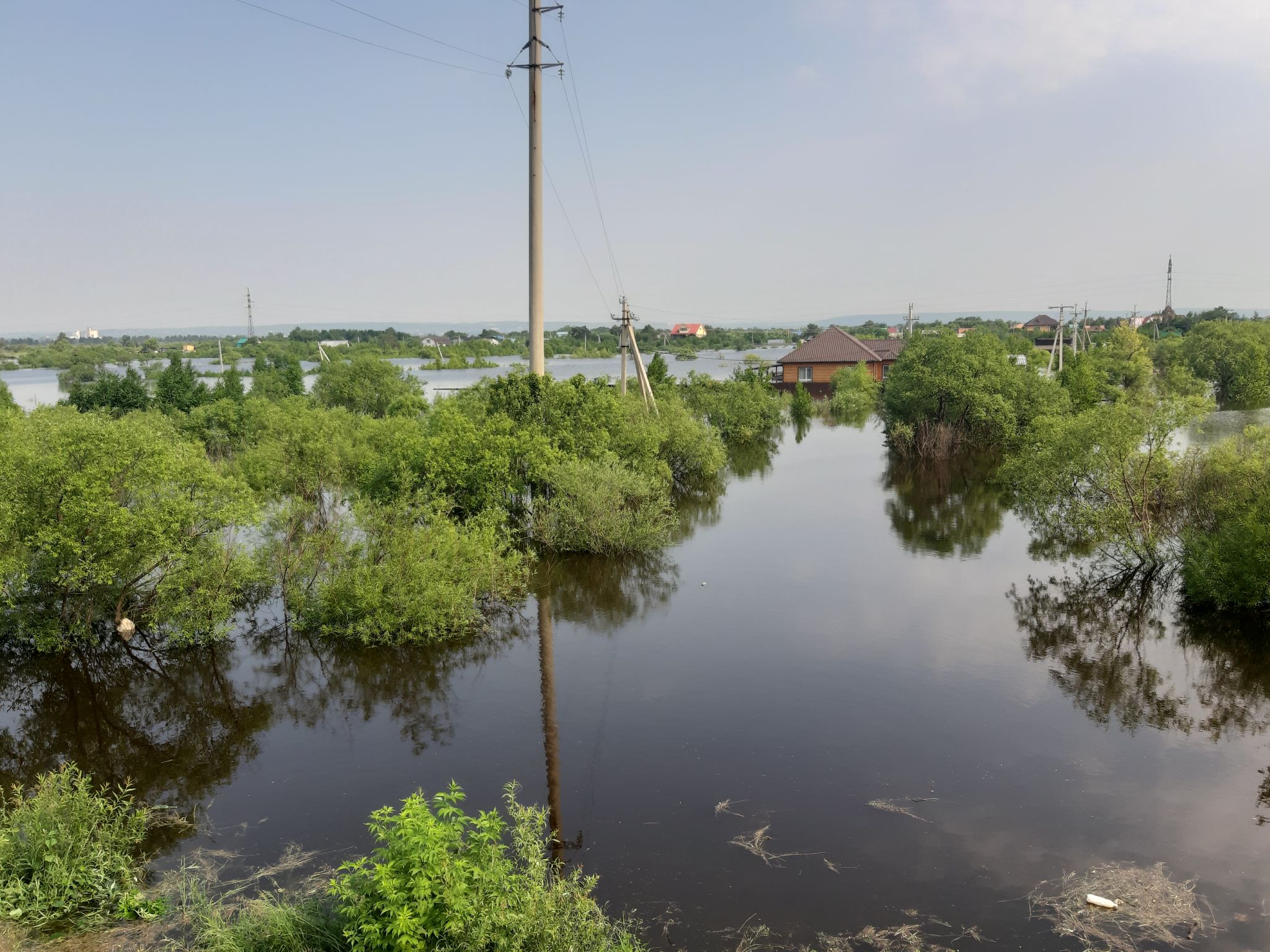 Высокий уровень воды сохраняется на реках Приморья и Хабаровского края