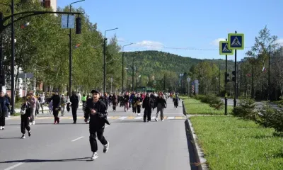 Младенец вышел с родителями на старт "Кросса нации" в Приамурье