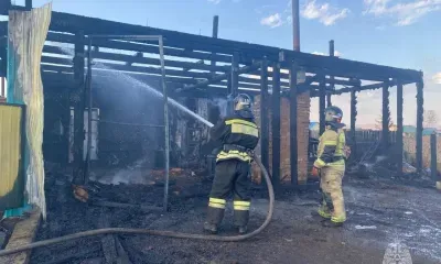 Резка металла бензорезом привела к пожару в гараже в Амурской области