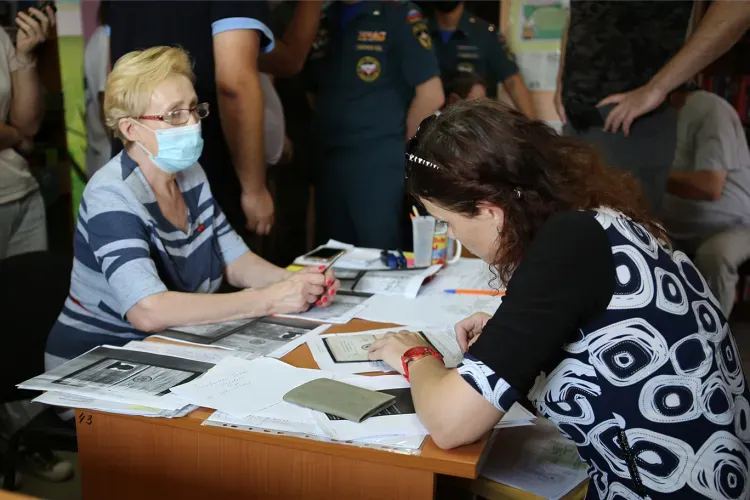 Губернатор проверил работу комиссий по оценке ущерба от наводнения в Благовещенском районе