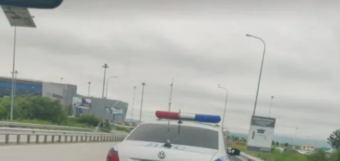 Погоню со стрельбой за 16-летним гонщиком устроили полицейские в Приморье