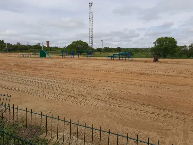 Риск травматизма снизят на сельском стадионе в Завитинском округе