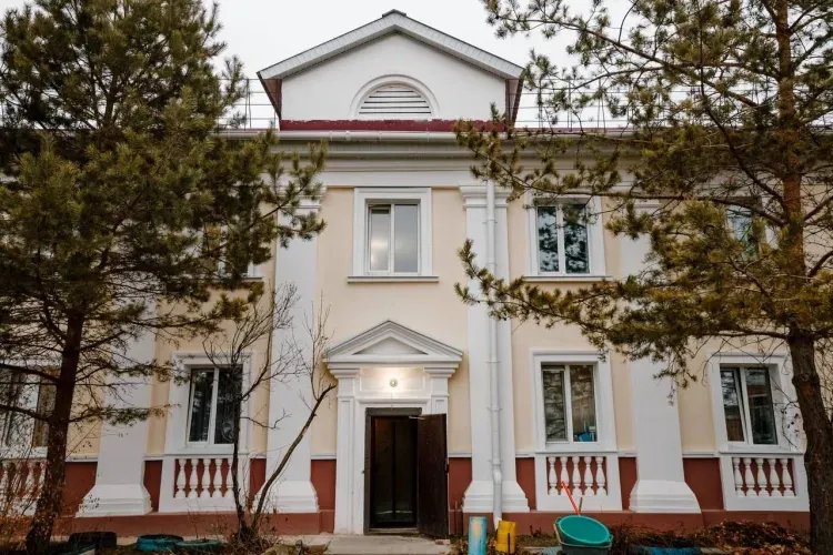 Городская эстетика: фасады зданий меняются в Благовещенске