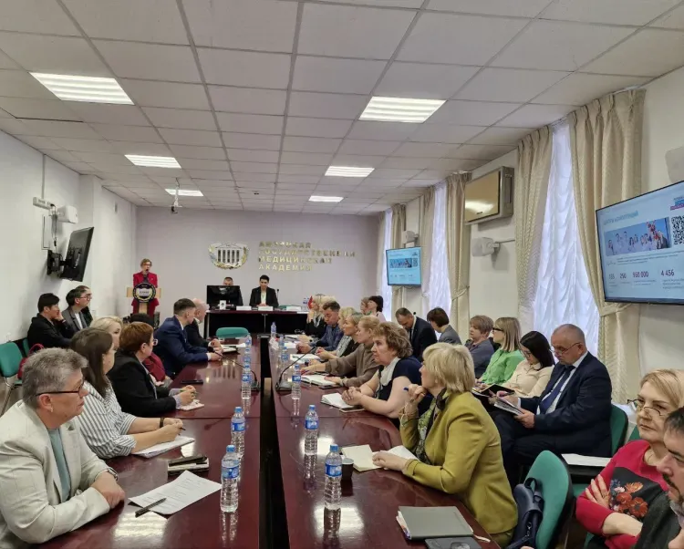 Большинство выпускников Амурской медакадемии планируют остаться в Приамурье