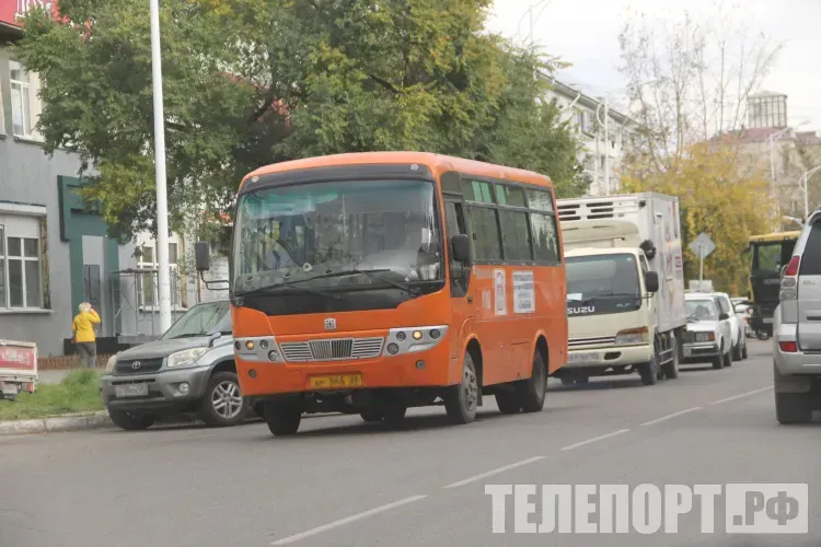 Перевозчику нового маршрута в Благовещенске внесли представление за нарушение графика