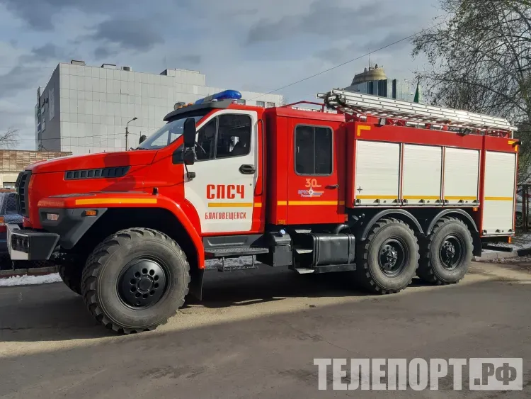 Мужчину спасли из задымленного 4-квартирного дома в Белогорске