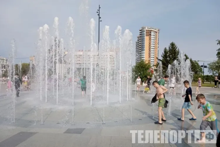 Инфекции поджидают в фонтанах любителей освежиться в жару