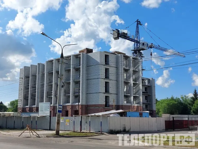 Жилье с опережением планов строят в Амурской области