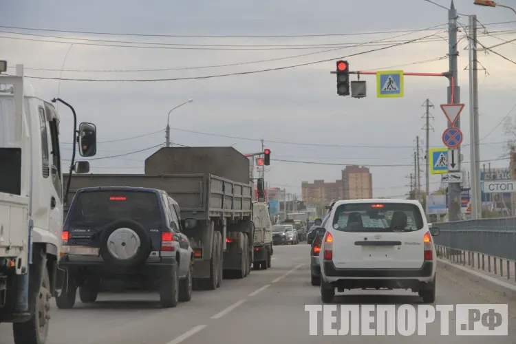 Разметку трех цветов наносят на дороги Амурской области