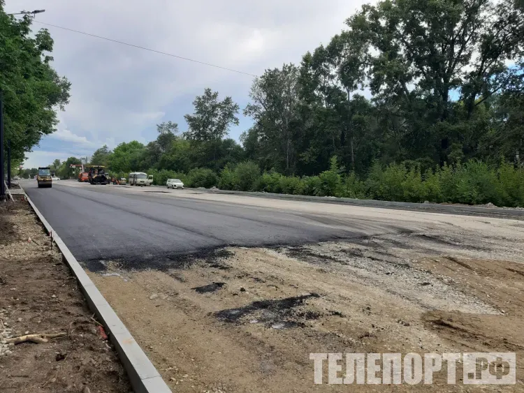 Мифы об укладке асфальта развеяла дорожный технолог