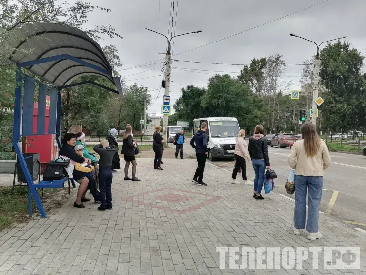 Водителям автобусов запретили высаживать детей и людей с ОВЗ