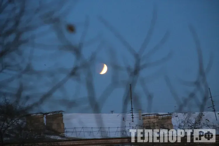 Посмотреть на Луну зовут в Благовещенске