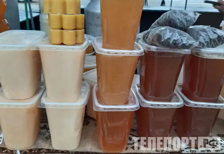 Продавец меда украла выручку и купила алкоголь